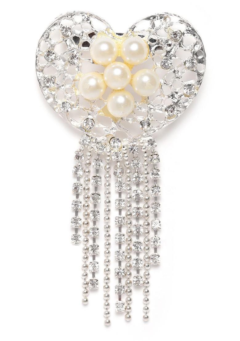 Women Silver Toned Off White Heart Shaped Tasselled Brooch