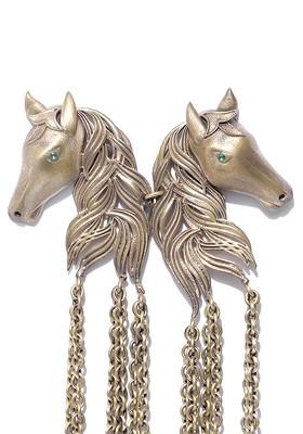 Men Antique Gold Toned The Dangled Horses Shaped Statement Brooch