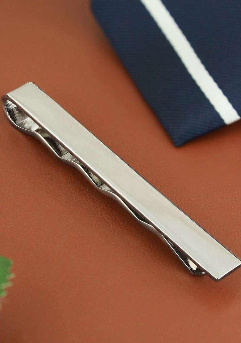 Unisex Silver Toned Twisted Tie Pin - Indya