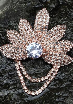 Sparkling Cubic Zirconia American Diamond Studded Saree Pin