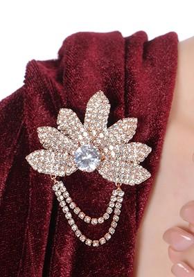 Sparkling Cubic Zirconia American Diamond Studded Saree Pin