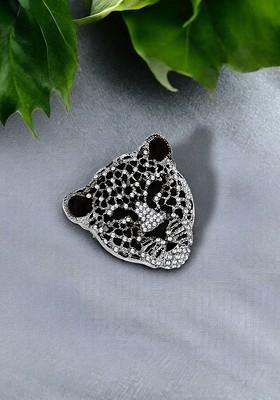 Men Stone Studded Lion Face Shaped Brooch