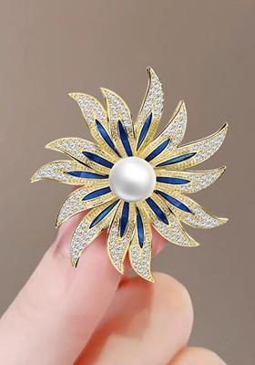 Women Crystal Rhinestone Brooch