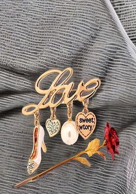 Set Of 2 Flower Shaped Brooch