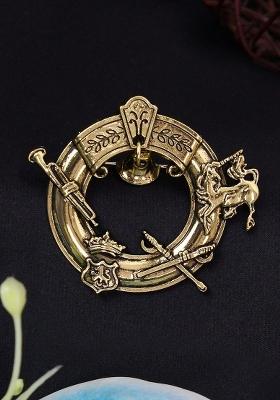 Men Crimson Circle Drape Brooch