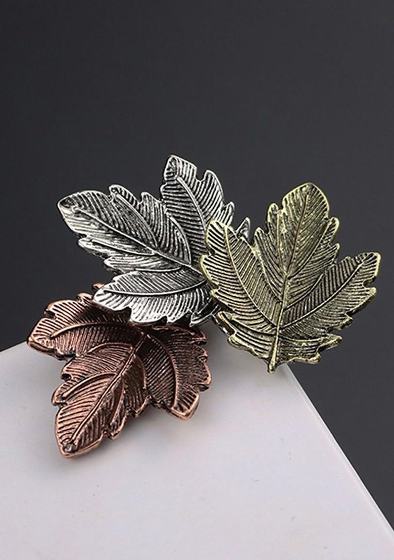 Men Mapel Leaf Brooch