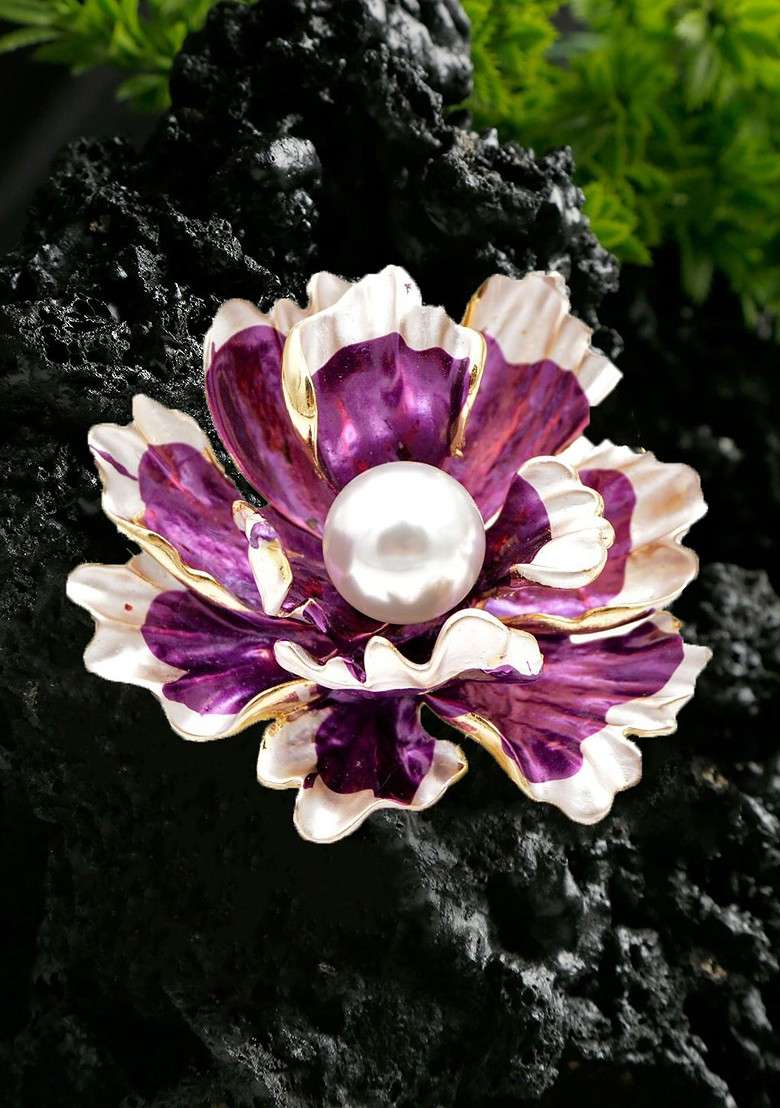 Women Gold Plated Floral Shape Brooch - Indya
