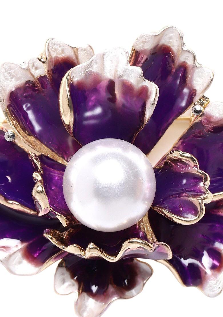 Women Gold Plated Floral Shape Brooch