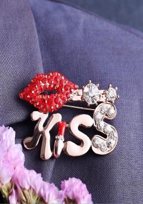 Gold Plated Crystal Studded Kiss Engraved Lips Brooch