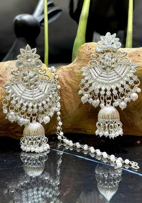 Rhodium Plated Alloy White Artificial Stones And Beads Earrings