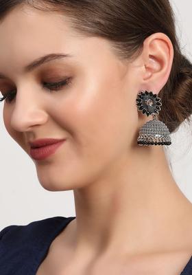 Silver Plated Alloy Silver Artificial Stones And Beads Earrings