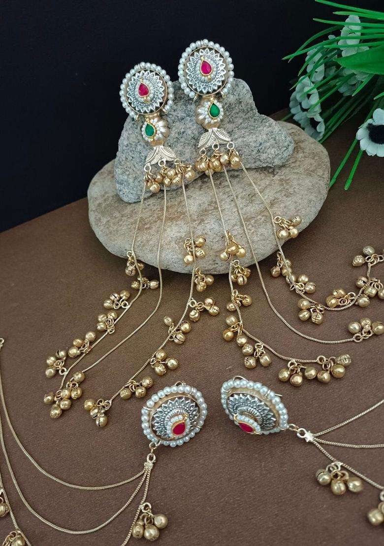 Brass-Plated Set of 2 Gold-Plated Kundan & Ghungaroo Beaded Drop Earrings with Ear Chain for Women | Traditional Ethnic Jewellery for Wedding & Festive Wear | Gift for Her - Indya