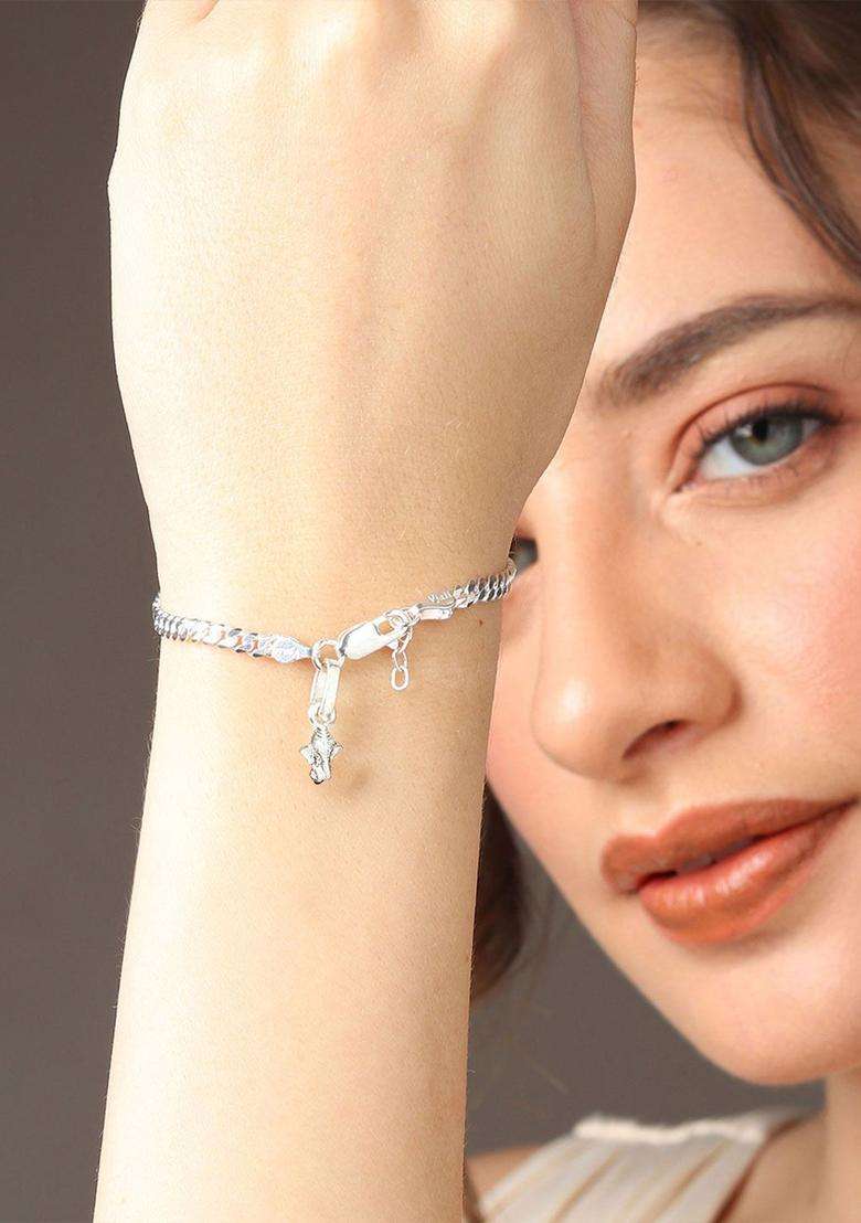 925 Sterling Silver Link Bracelet with God Ganesh Pendant for Women | Traditional Temple Jewellery for Wedding & Festive Wear | Gift for Her - Indya