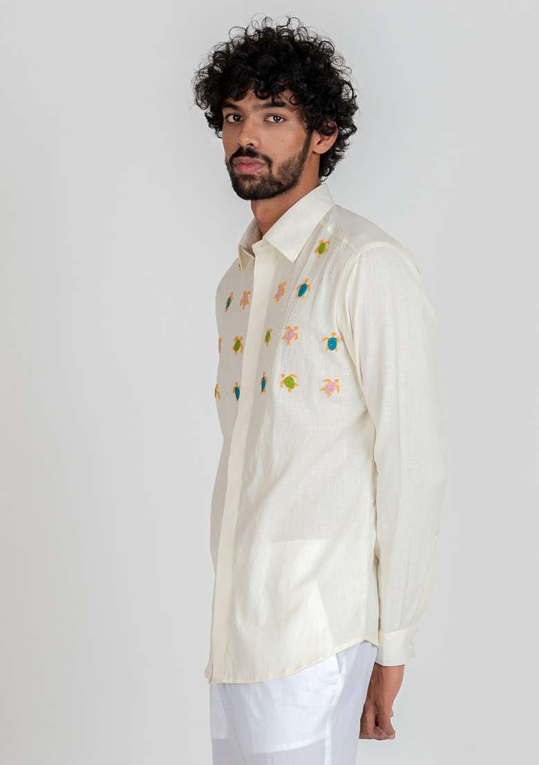 White Multicolour Hand Embroidered Peppy Turtle Shirt For Men - Indya