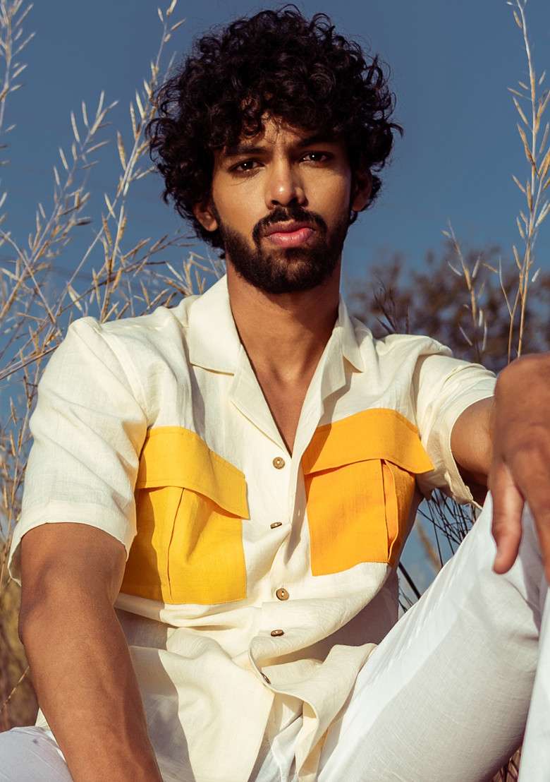 Yellow Colour Blocked Fellow Shirt For Men - Indya