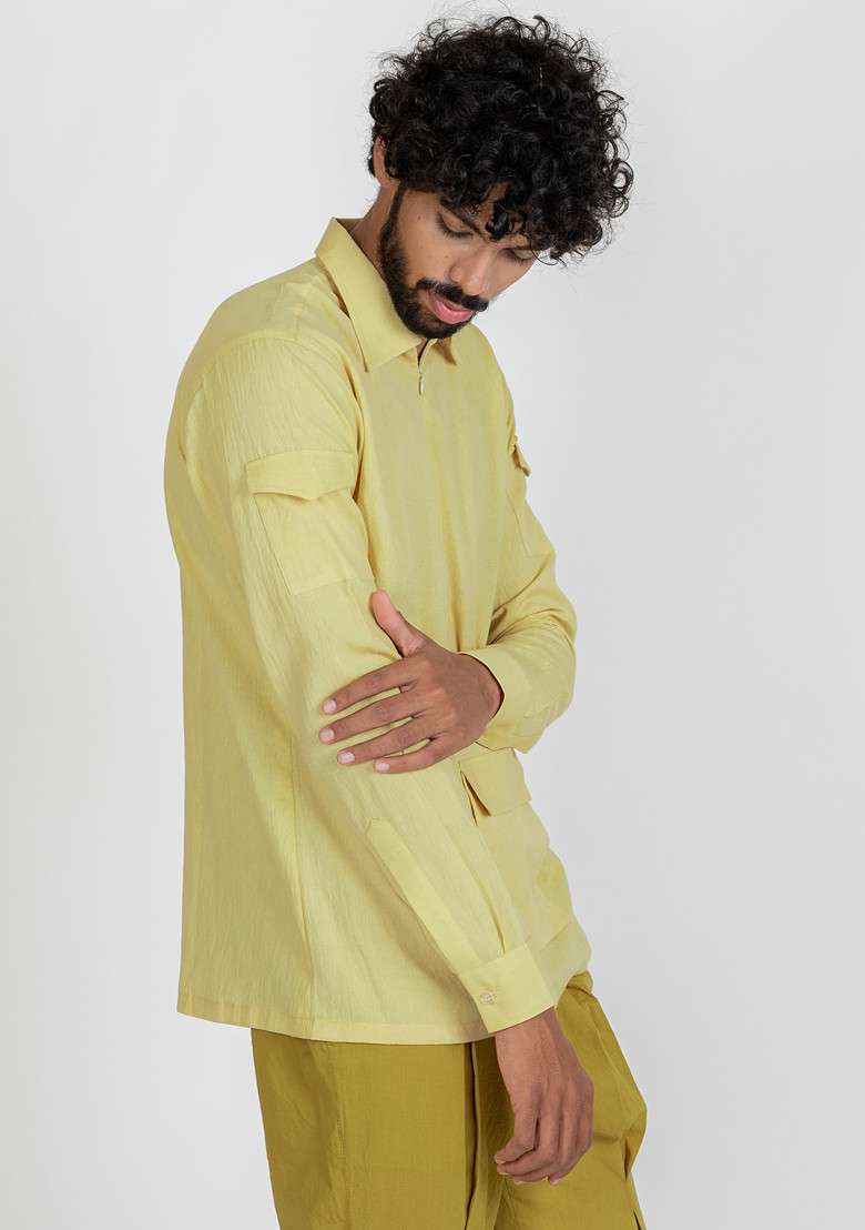 Green Solid Sandstone Zip Up Shirt For Men - Indya