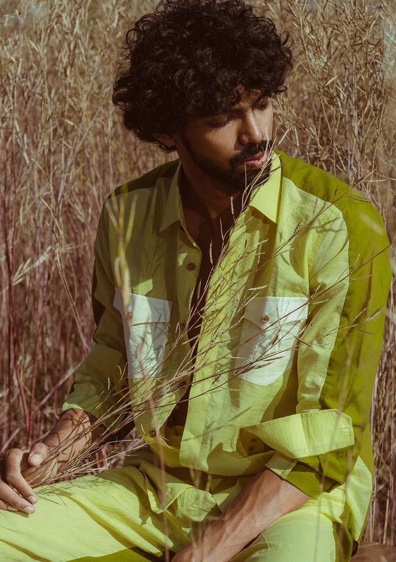 Green Colour Blocked Tropical Travel Shirt For Men - Indya