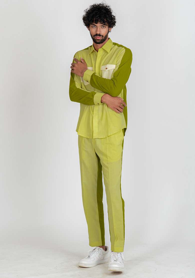 Green Colour Blocked Tropical Travel Shirt For Men - Indya