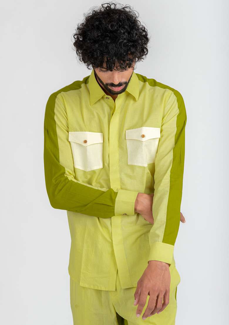 Green Colour Blocked Tropical Travel Shirt For Men - Indya