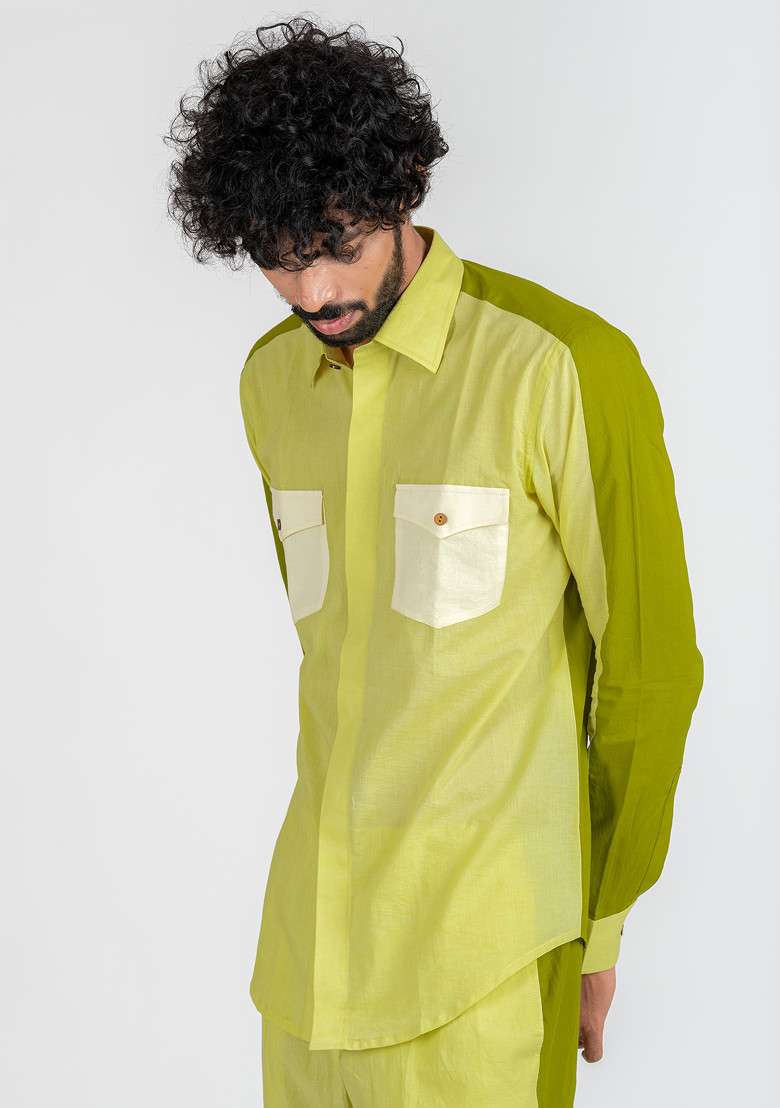 Green Colour Blocked Tropical Travel Shirt For Men - Indya