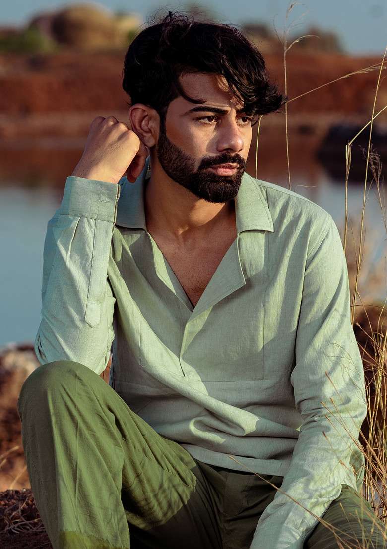 Green Solid Dusty Mist Shirt For Men - Indya