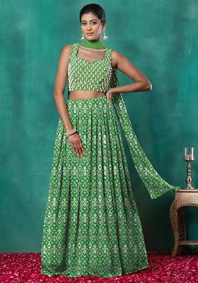 Mint Green Lehenga Set With Geometric Pearl Hand Embroidered Blouse And Choker Dupatta