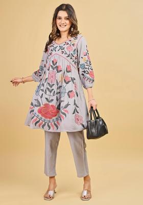 Grey Embroidery Viscose Kurta Set