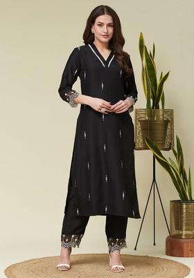 Black Embroidery Chinon Kurta Set