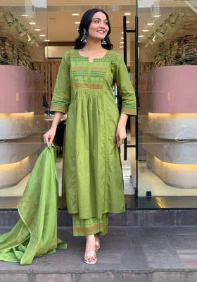 Green Printed Rayon Kurta Set