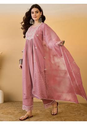 Pink Embroidery Chiffon Kurta Set