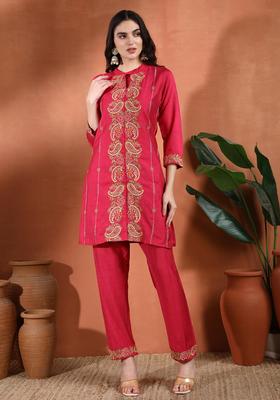 Pink Floral Print Silk Blend Kurta Set