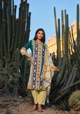 Blue Floral Print Polyester Kurta Set