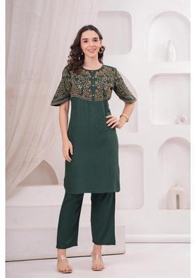 Green Embroidery Rayon Kurta Set