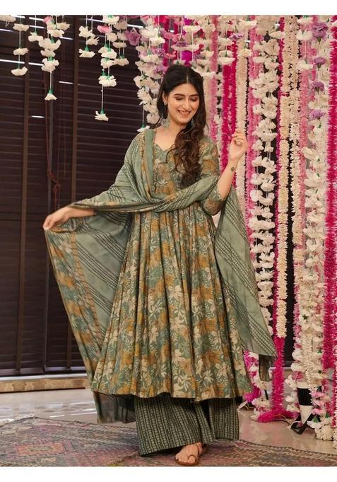 Green Floral Rayon Anarkali Set — view on Indya