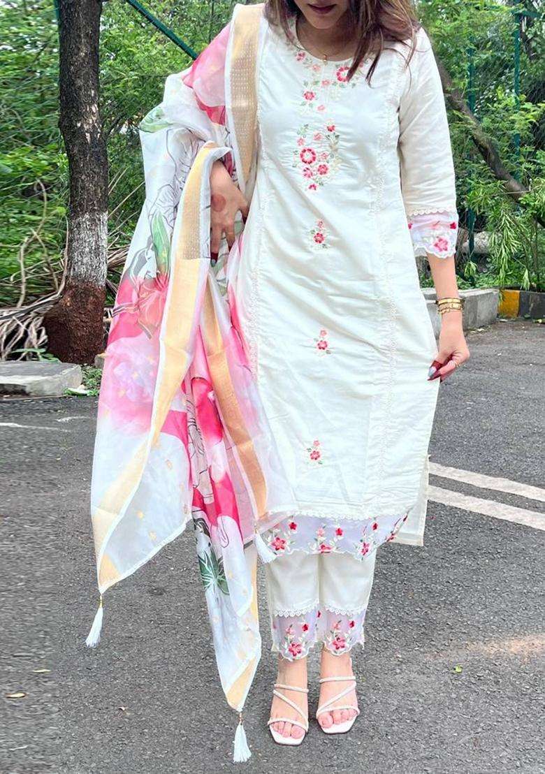 White Embroidery Chanderi Kurta Set - Indya