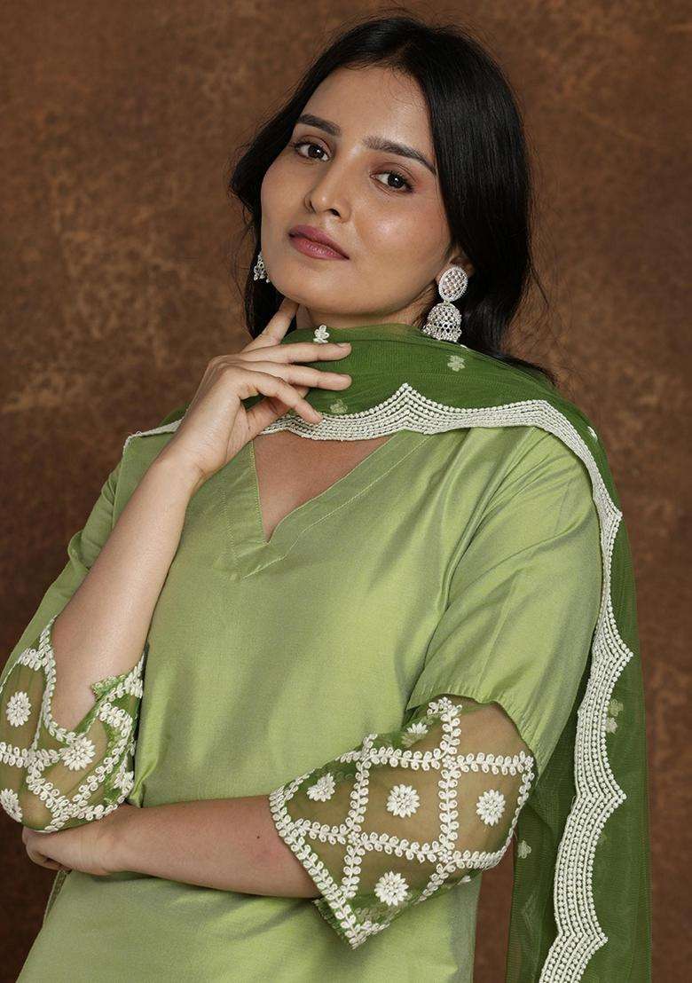 Green Embroidery Silk Blend Kurta Set - Indya