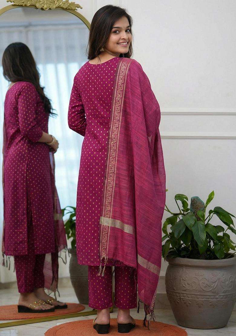 Pink Embroidery Cotton Kurta Set - Indya