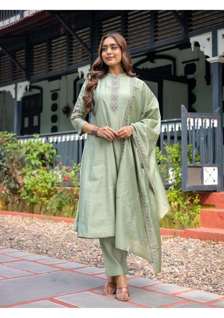 Silver Embroidery Muslin Kurta Set - Indya