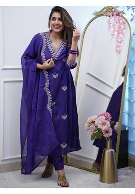 Blue Embroidery Chanderi Kurta Set