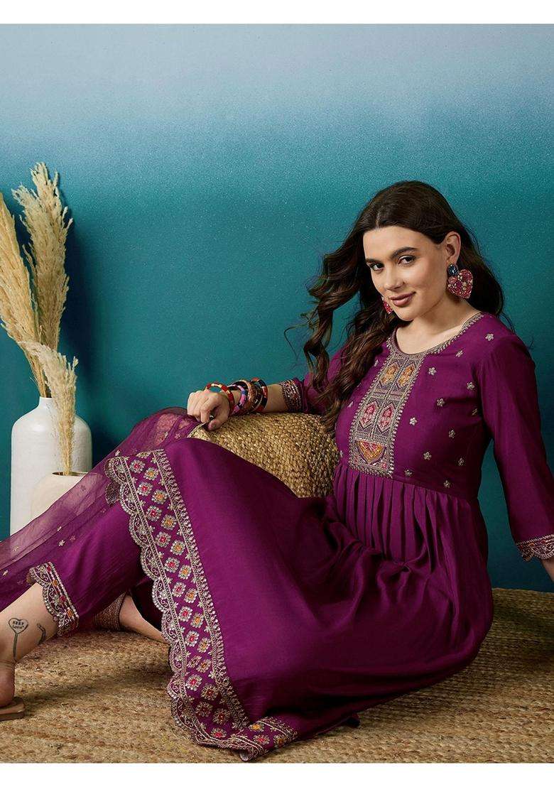 Purple Embroidery Silk Blend Kurta Set - Indya