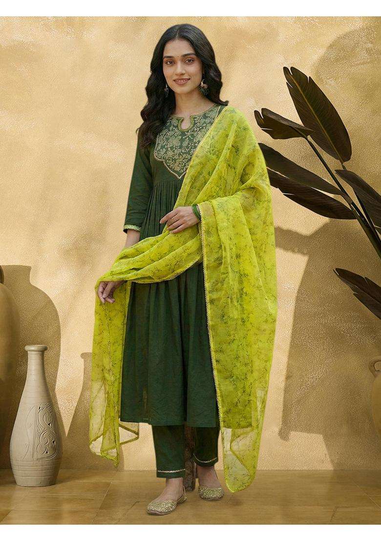 Green Embroidery Crepe Kurta Set - Indya