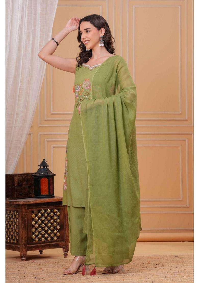 Green Embroidery Rayon Kurta Set - Indya