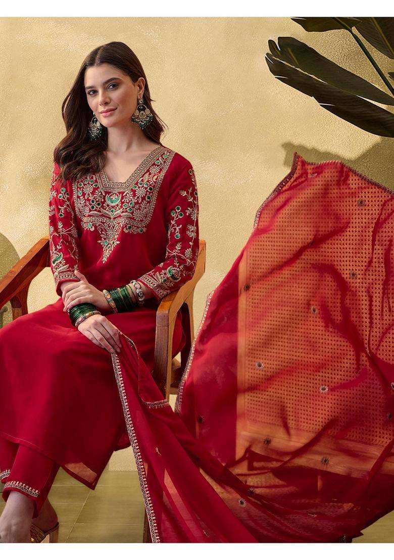 Red Embroidery Georgette Kurta Set - Indya