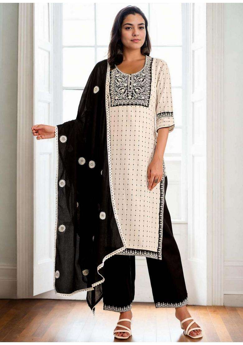 Off White Embroidery Cotton Kurta Set - Indya