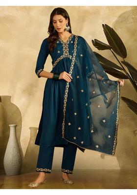 Blue Embroidery Crepe Kurta Set