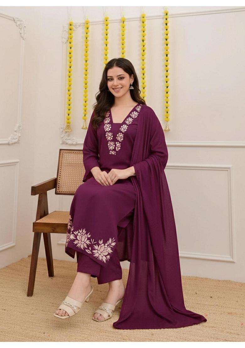 Wine Floral Rayon Kurta Set - Indya
