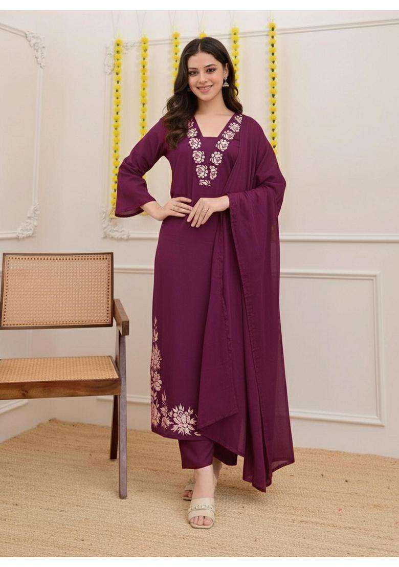 Wine Floral Rayon Kurta Set - Indya