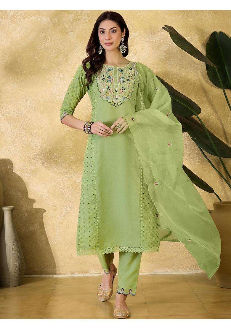 Green Embroidery Silk Blend Kurta Set - Indya