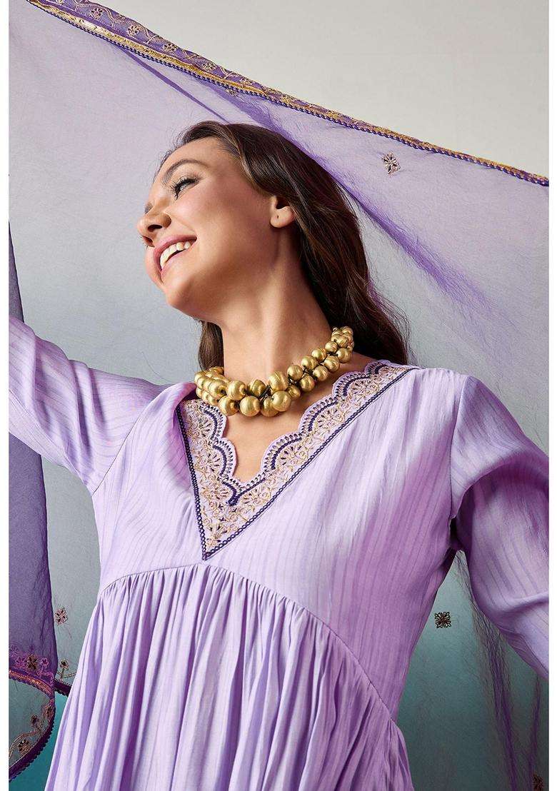 Lavender Embroidery Silk Blend Kurta Set - Indya