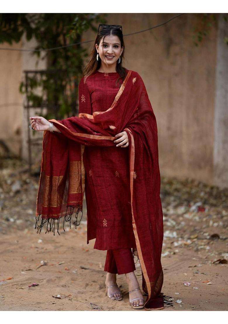 Maroon Embroidery Rayon Kurta Set - Indya